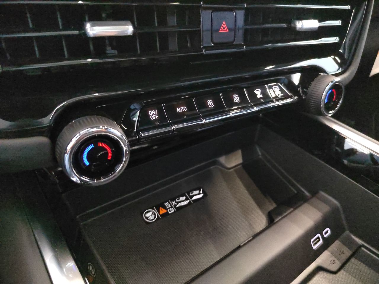2026 Chevrolet TAHOE TAHOE RST PAQ. B