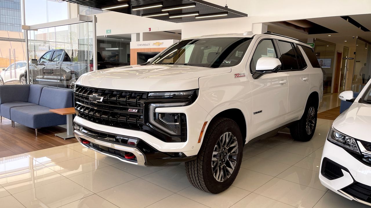 2026 Chevrolet TAHOE TAHOE HIGH COUNTRY PAQ. G