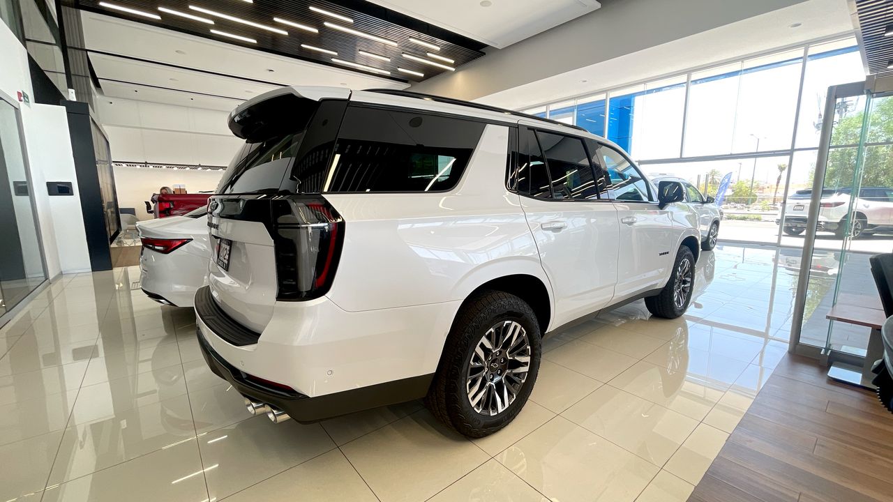 2026 Chevrolet TAHOE TAHOE HIGH COUNTRY PAQ. G