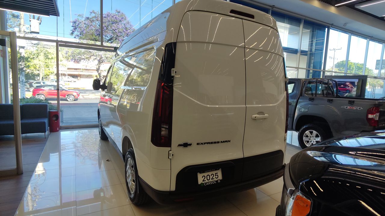 2026 Chevrolet EXPRESS / CARGO VAN EXPRESS MAX PAQ. A