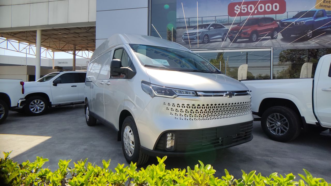 2026 Chevrolet EXPRESS / CARGO VAN EXPRESS MAX PAQ. A