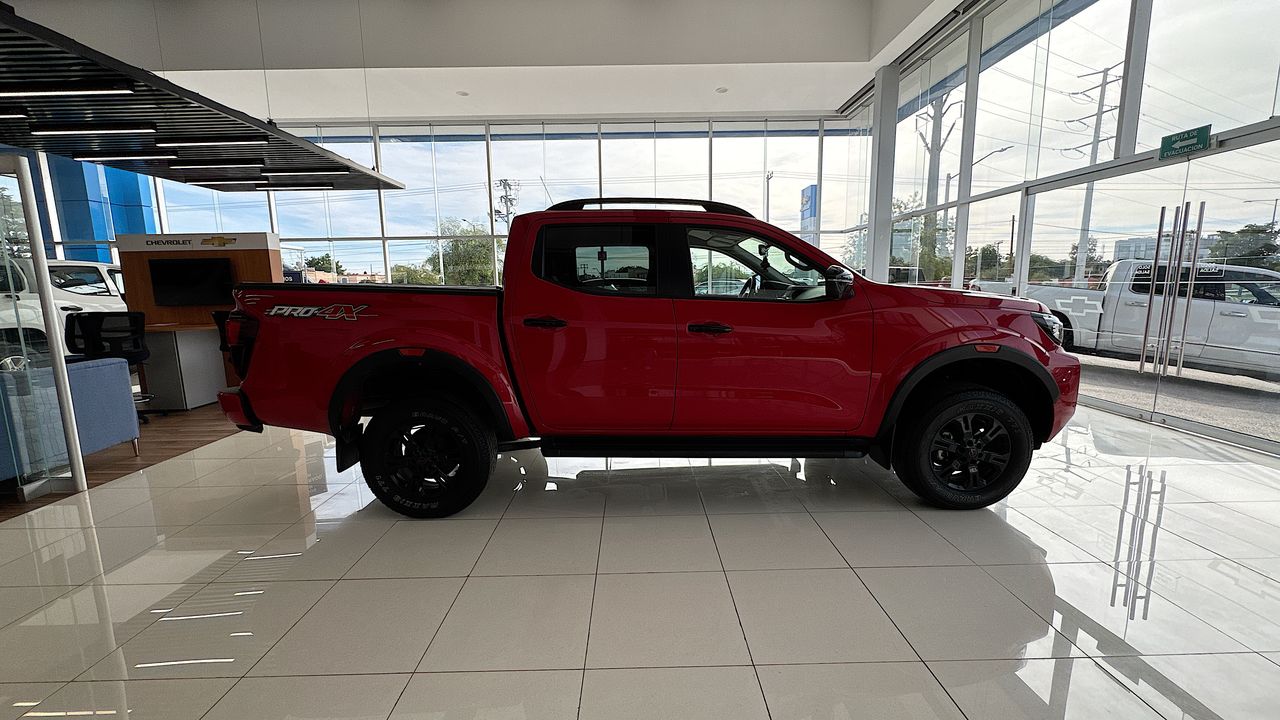 2023 Nissan FRONTIER PRO-4X 4X4 FRONTIER PRO-4X 4X4