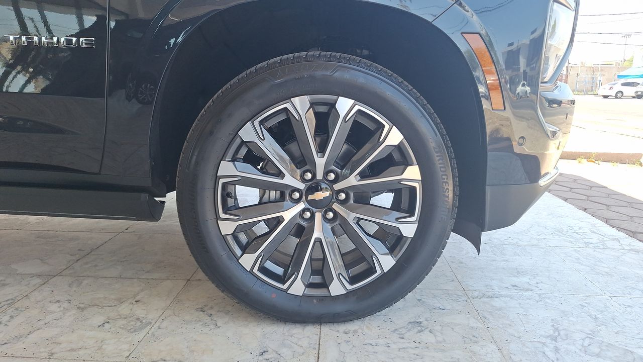 2025 Chevrolet TAHOE TAHOE HIGH COUNTRY PAQ. G