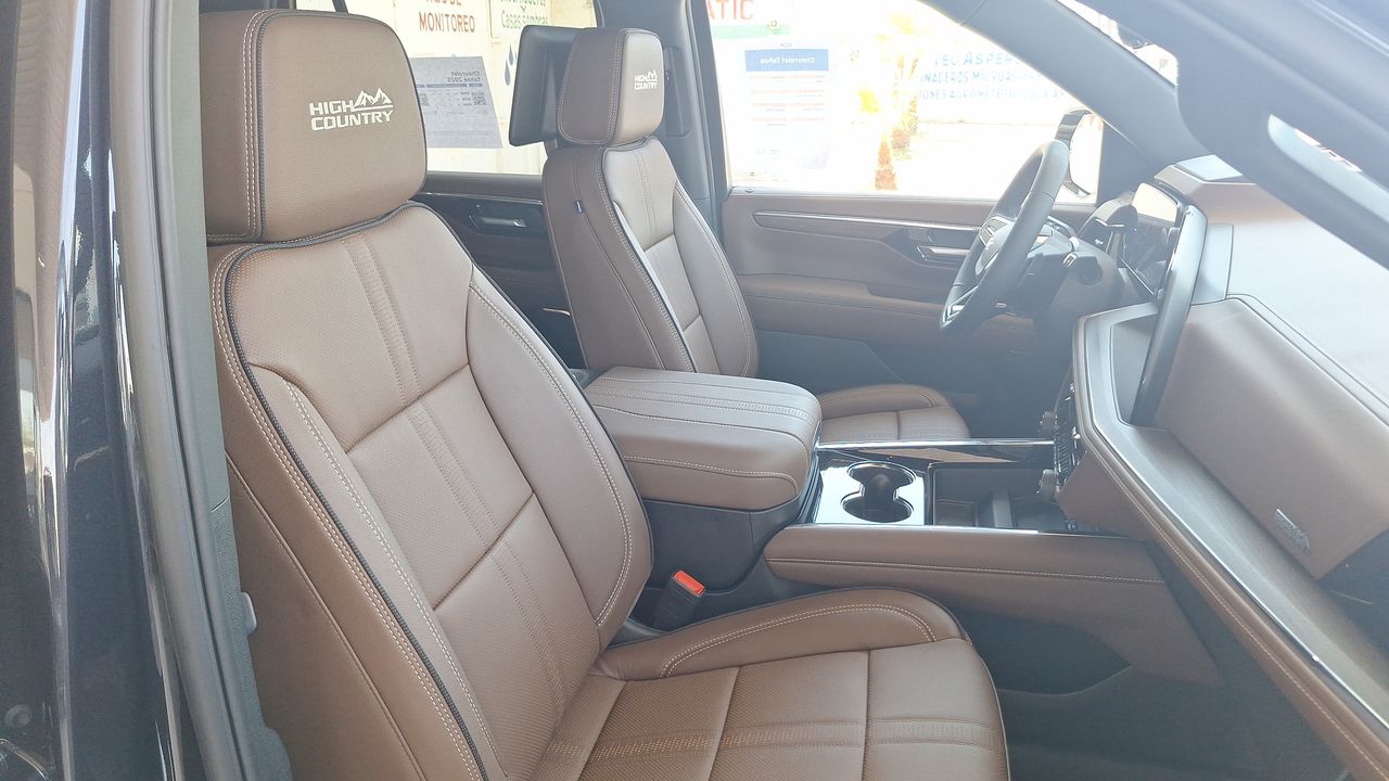 2025 Chevrolet TAHOE TAHOE HIGH COUNTRY PAQ. G