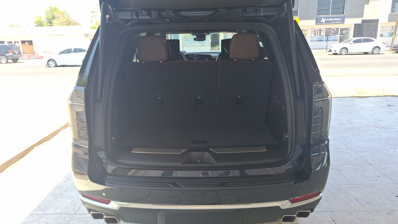 2025 Chevrolet TAHOE TAHOE HIGH COUNTRY PAQ. G