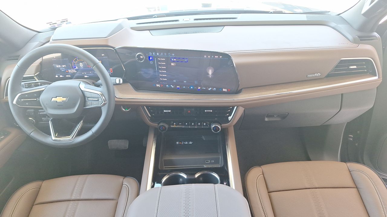 2025 Chevrolet TAHOE TAHOE HIGH COUNTRY PAQ. G