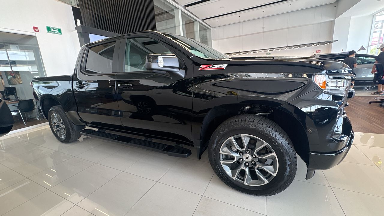 2026 Chevrolet CHEYENNE CHEYENNE CREW CAB 4X4 RST  PAQ. B