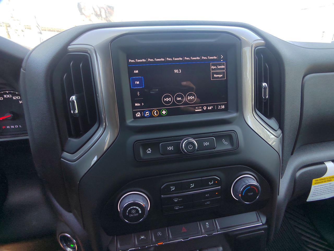 2026 Chevrolet SILVERADO 2500 SILVERADO CUSTOM DOBLE CABINA 4X4 MOTOR 5.3L PAQ. K