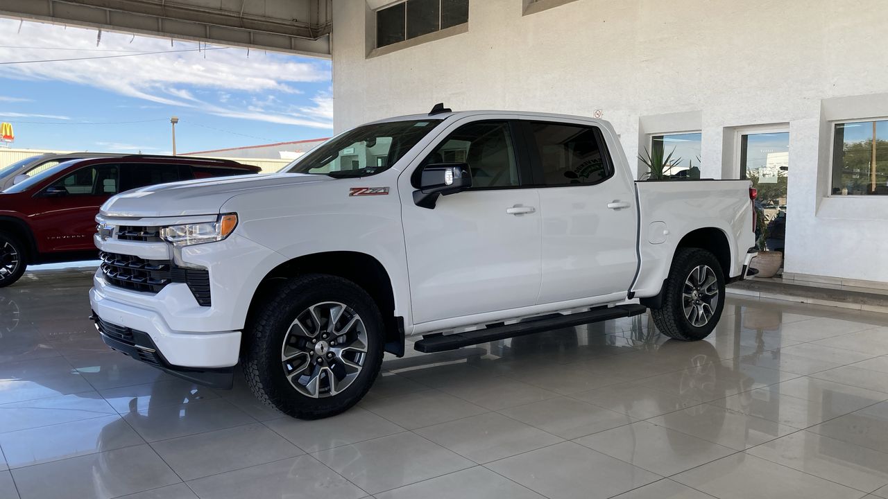 2026 Chevrolet CHEYENNE CHEYENNE CREW CAB 4X4 RST  PAQ. B