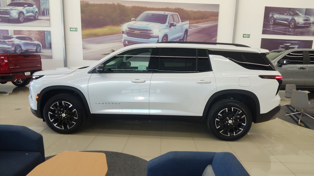 2025 Chevrolet TRAVERSE TRAVERSE 7 PASAJEROS PAQ. B