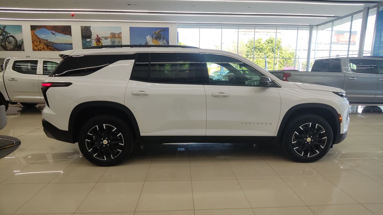 2025 Chevrolet TRAVERSE TRAVERSE 7 PASAJEROS PAQ. B