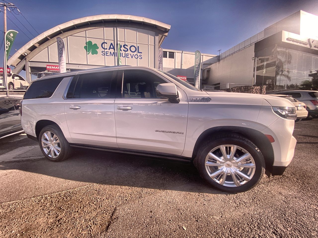 2022 Chevrolet SUBURBAN HIGH COUNTRY PAQ. G SUBURBAN HIGH COUNTRY PAQ. G