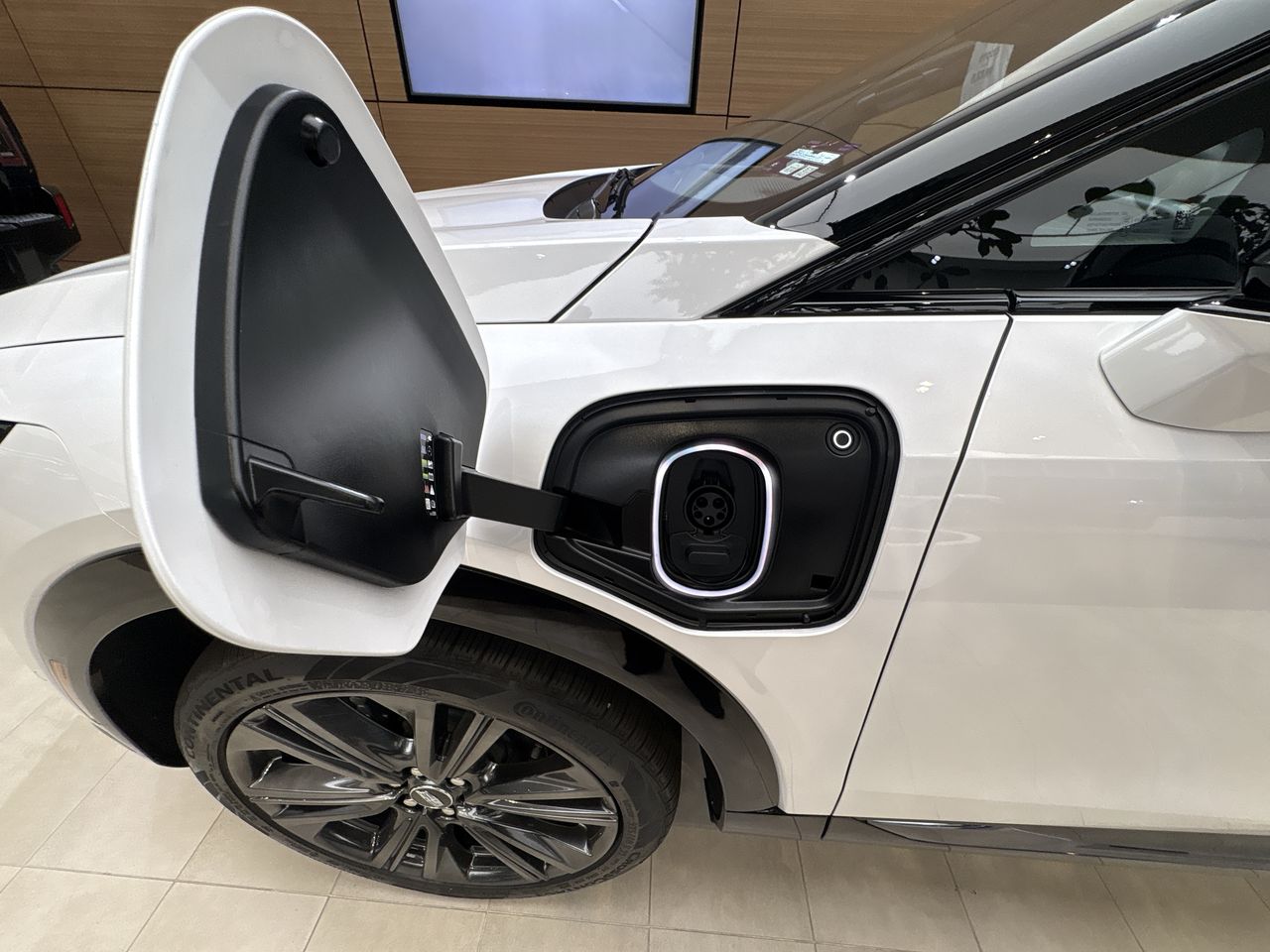 2025 Cadillac OPTIQ OPTIQ SPORT 3 BLACK ROOF PAQ. C