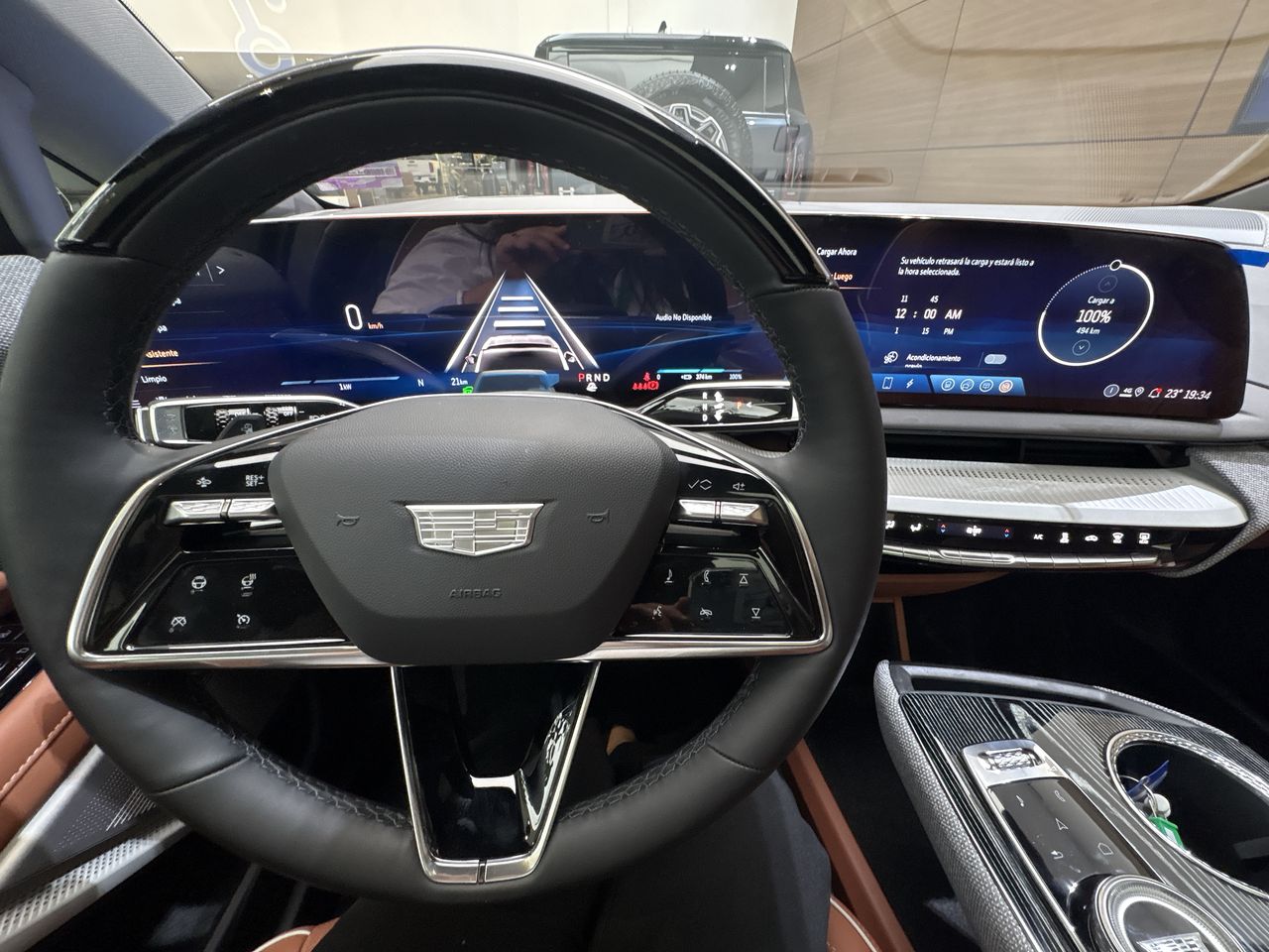 2025 Cadillac OPTIQ OPTIQ SPORT 3 BLACK ROOF PAQ. C