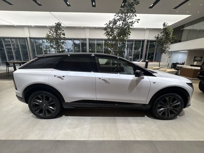 2025 Cadillac OPTIQ OPTIQ SPORT 3 BLACK ROOF PAQ. C