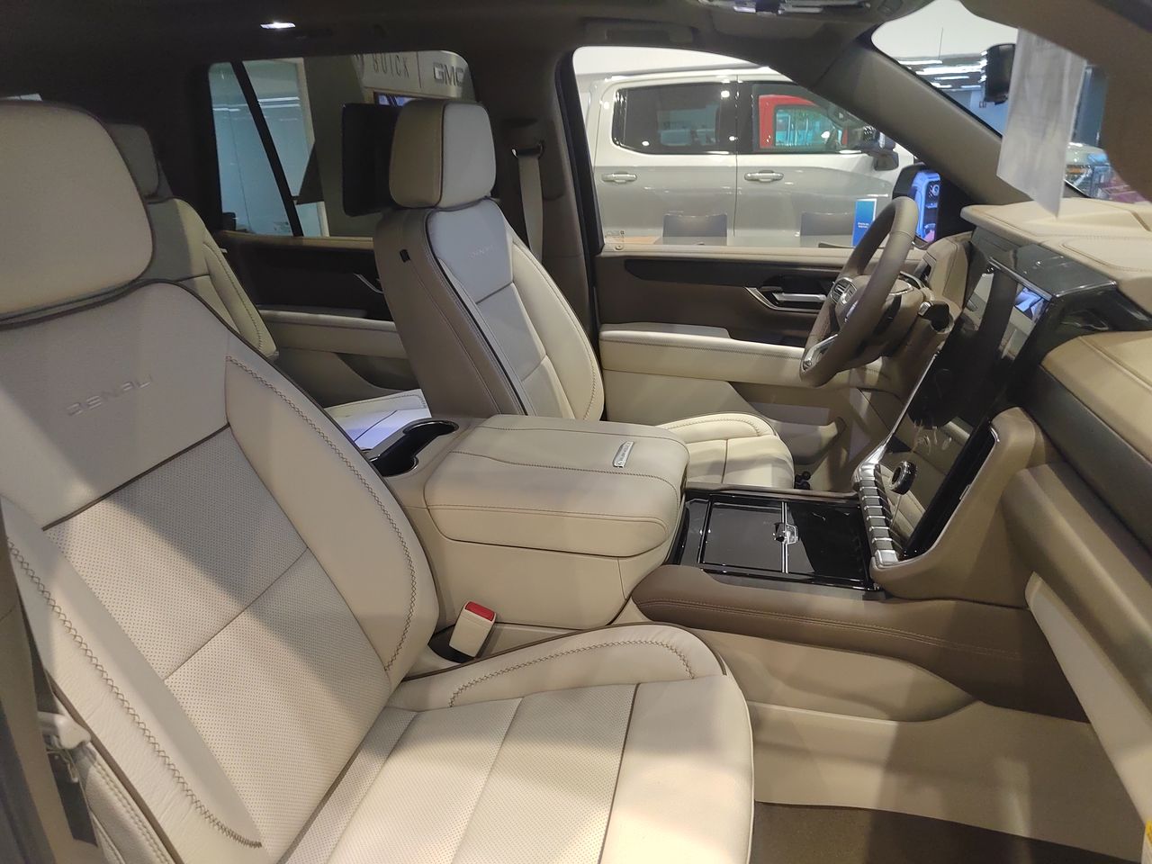 2026 GMC YUKON YUKON SUV DENALI PAQ. A