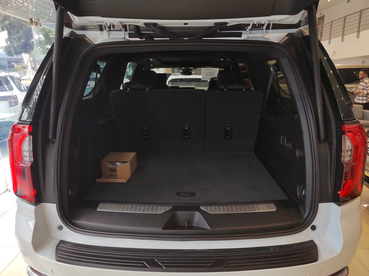 2026 GMC YUKON XL YUKON DENALI XL PAQ. B.