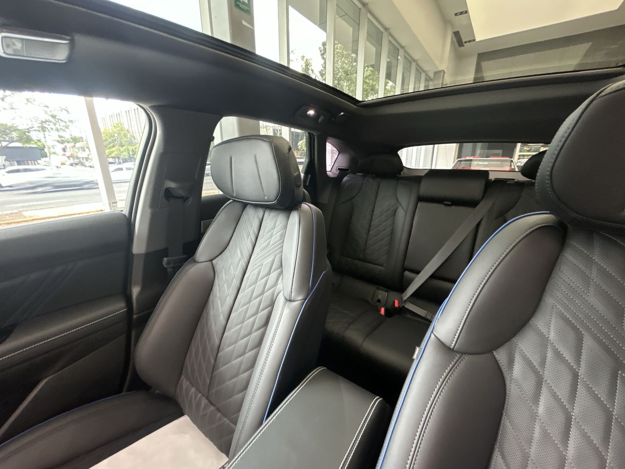 2026 Cadillac OPTIQ OPTIQ SU PAQ V V-SERIES BLACK ROOF