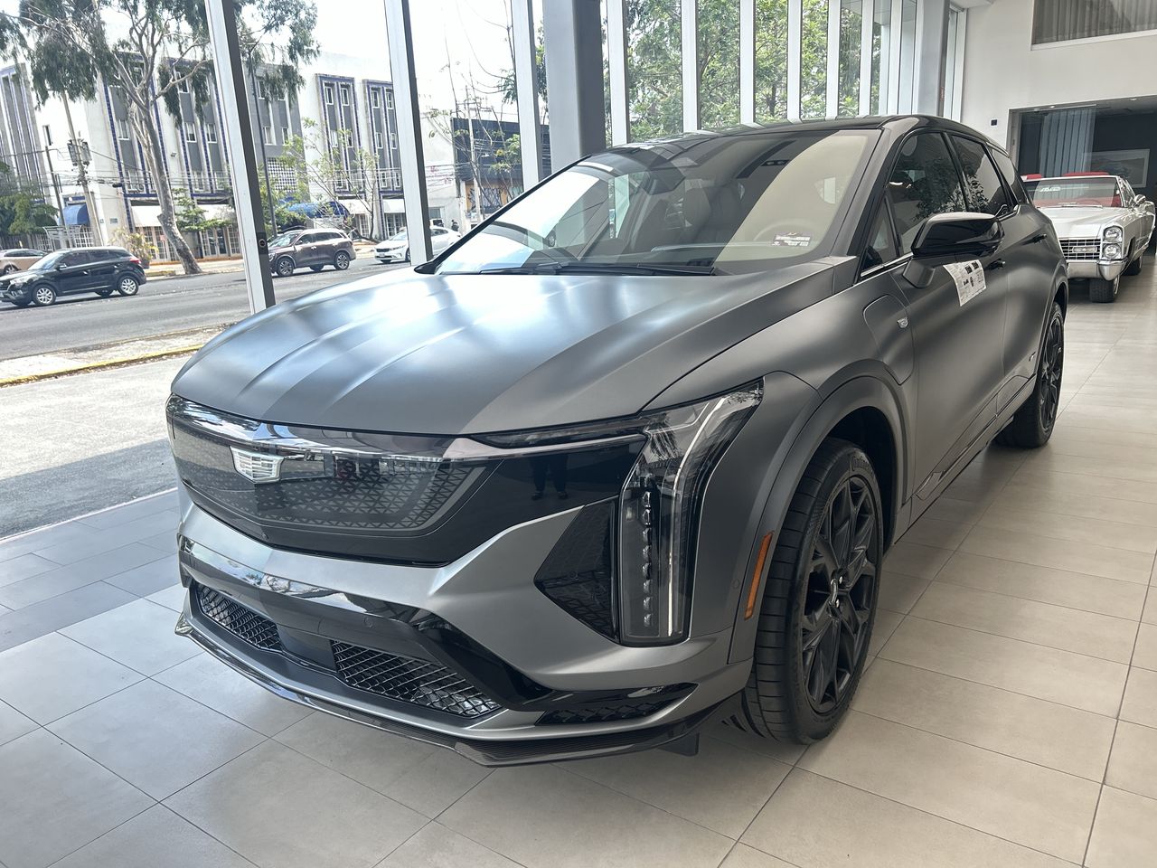 2026 Cadillac OPTIQ OPTIQ SU PAQ V V-SERIES BLACK ROOF