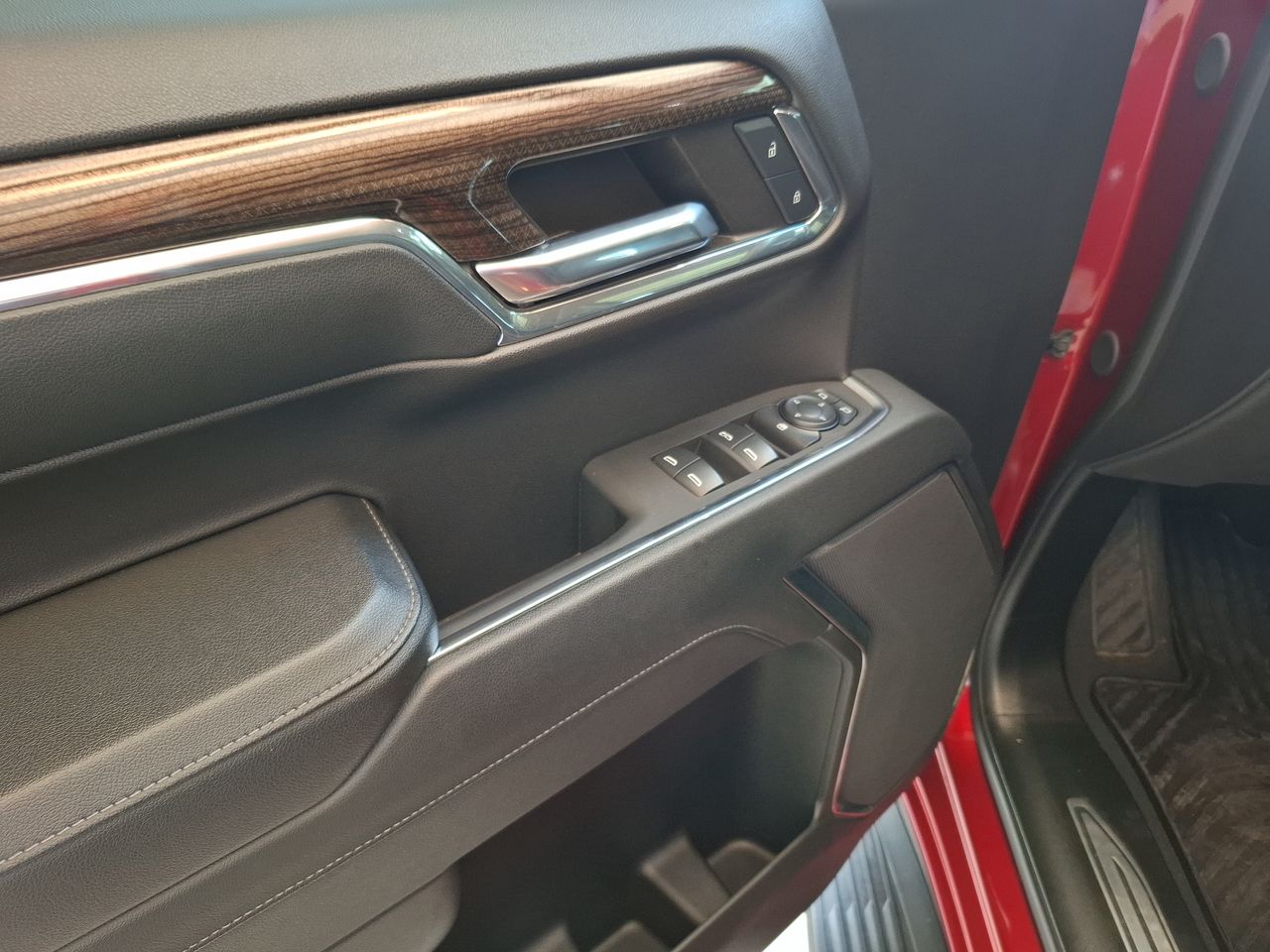 2024 Chevrolet CHEYENNE DC 4X4 RST PAQ. B CHEYENNE DC 4X4 RST PAQ. B