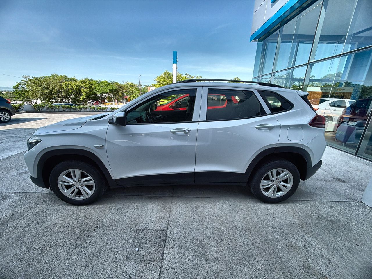 2023 Chevrolet TRACKER LS PAQ. "B" TRACKER LS PAQ. "B"