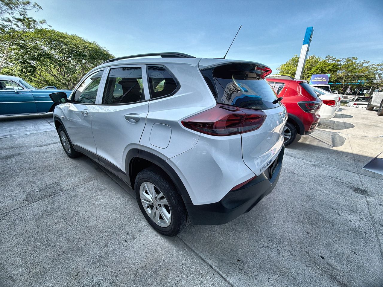 2023 Chevrolet TRACKER LS PAQ. "B" TRACKER LS PAQ. "B"
