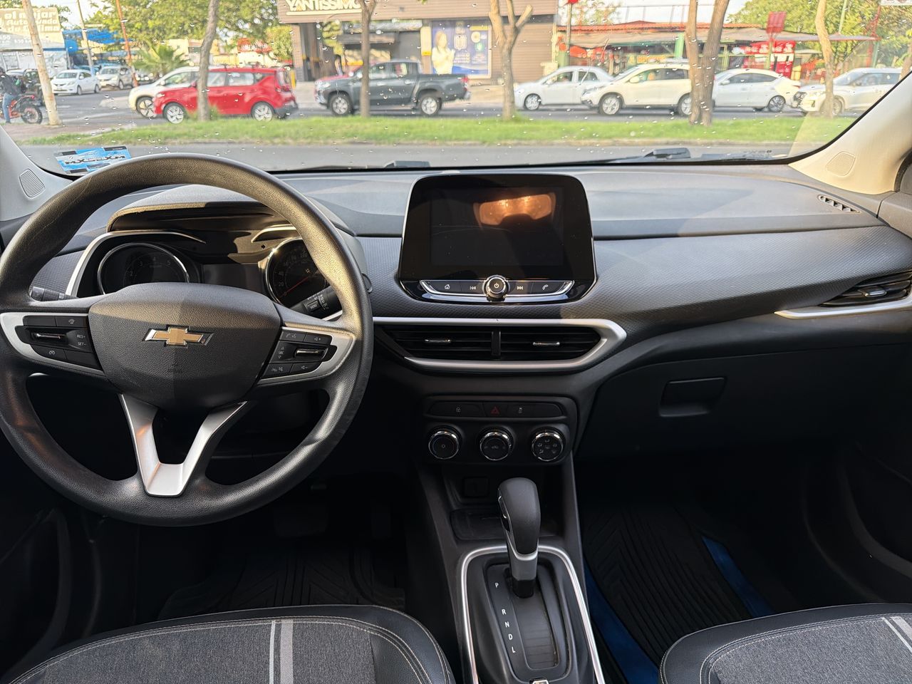 2024 Chevrolet TRACKER LT PAQ. "C" AUT. TRACKER LT PAQ. "C" AUT.