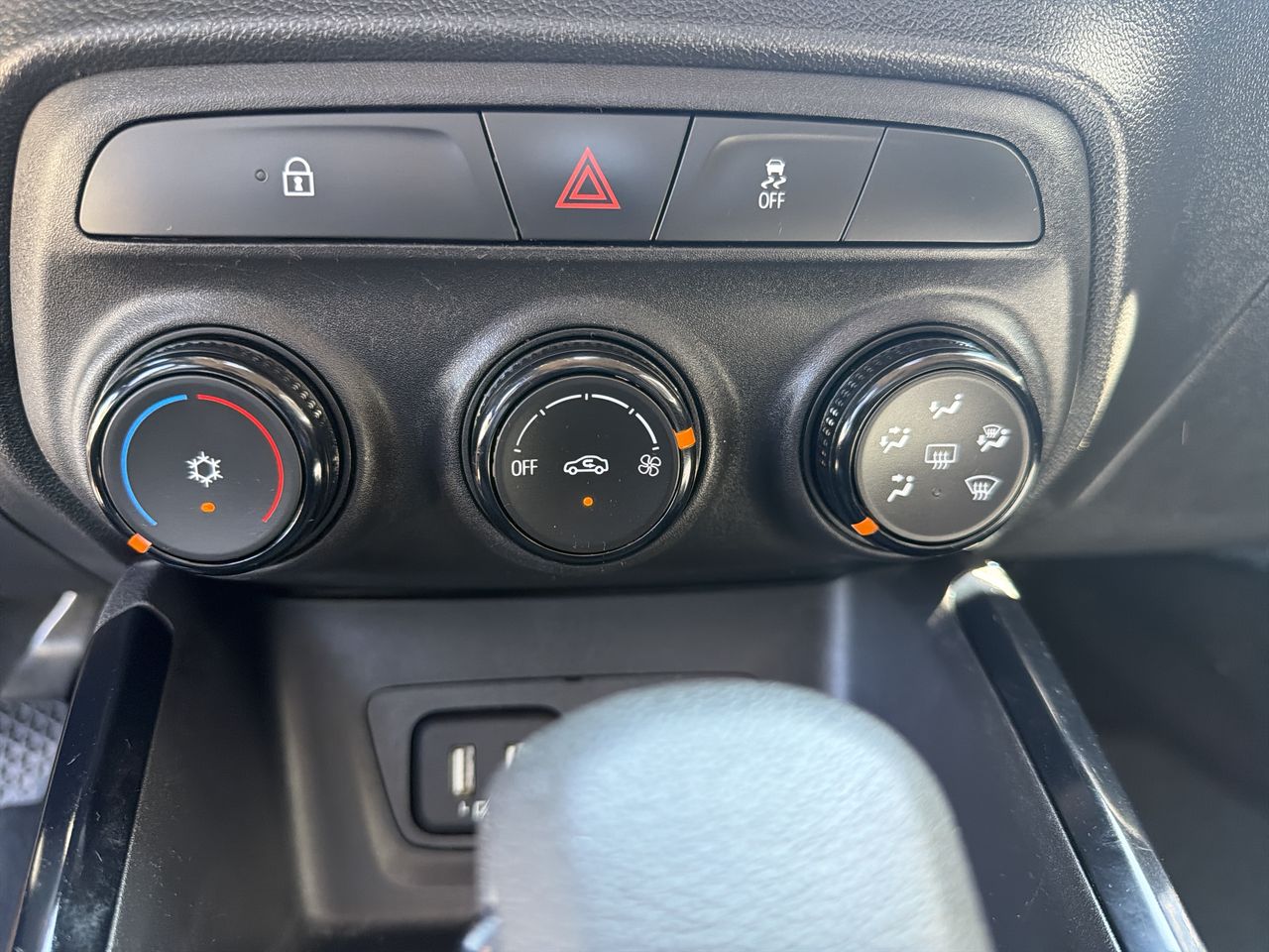 2024 Chevrolet ONIX LS AUTOMATICO PAQ B ONIX LS AUTOMATICO PAQ B