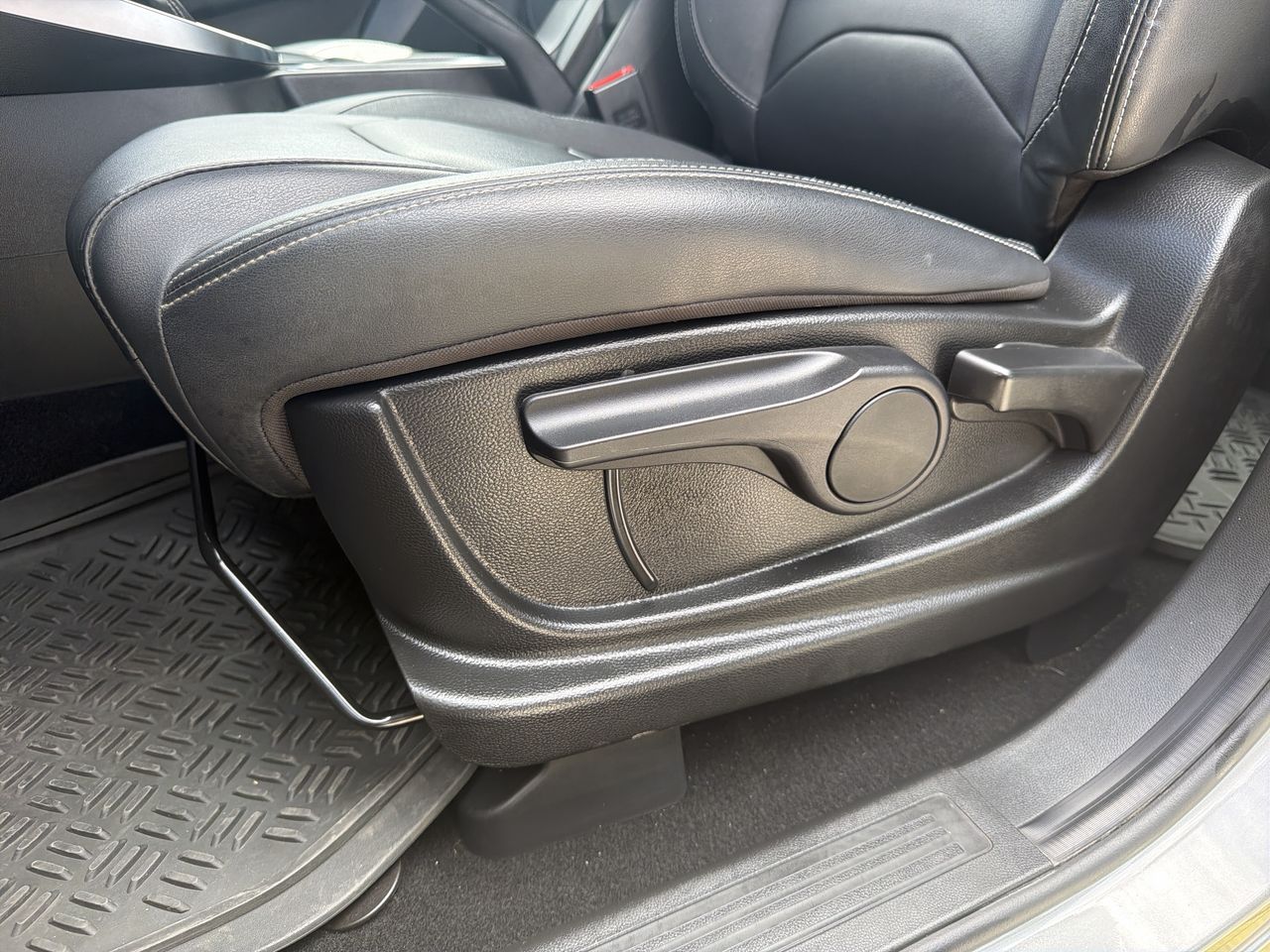 2024 Chevrolet CAPTIVA SUV LT CVT B 7 PASAJEROS CAPTIVA SUV LT CVT B 7 PASAJEROS