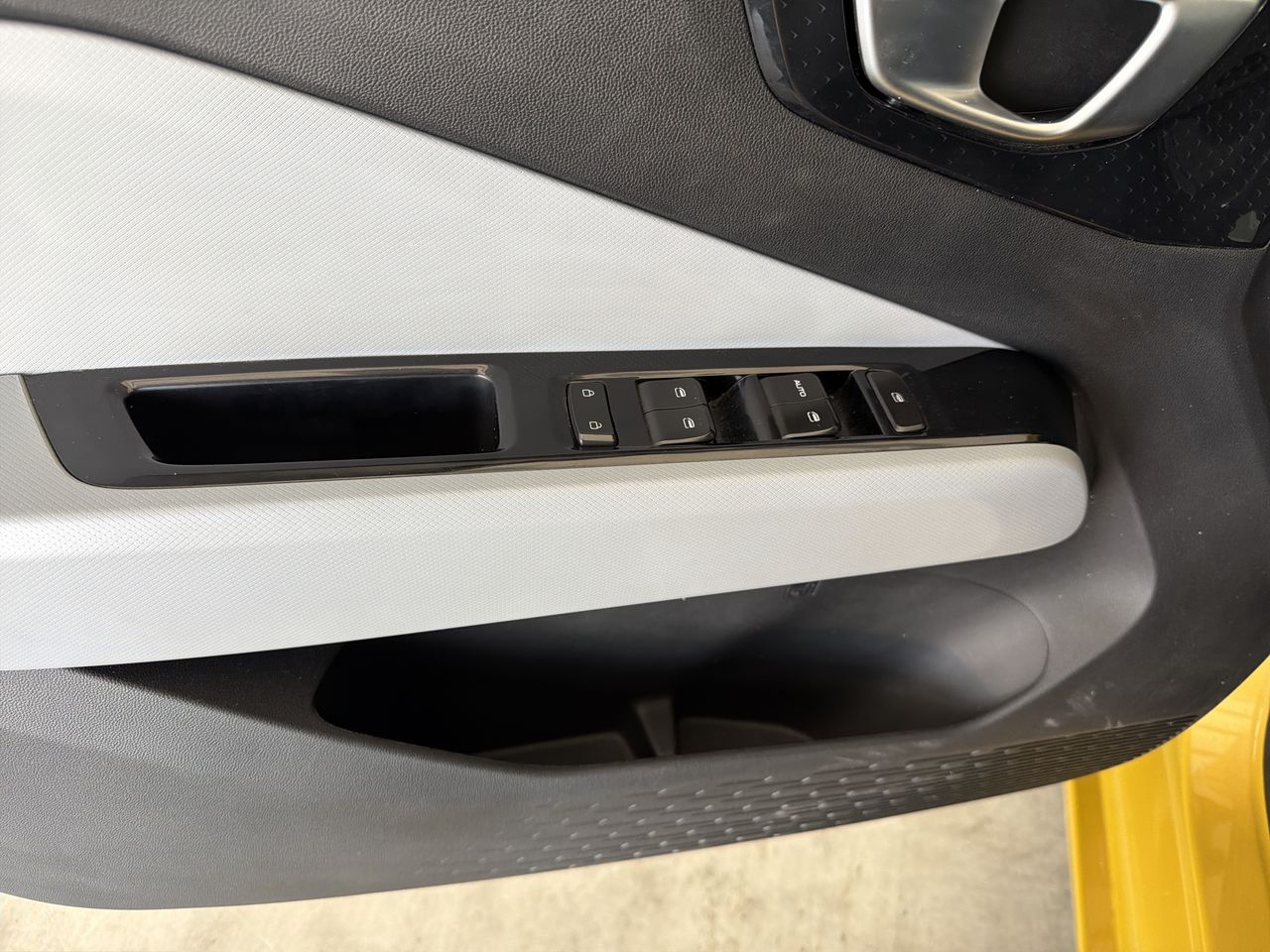 2024 Chevrolet AVEO HB PAQ. B LT AVEO HB PAQ. B LT