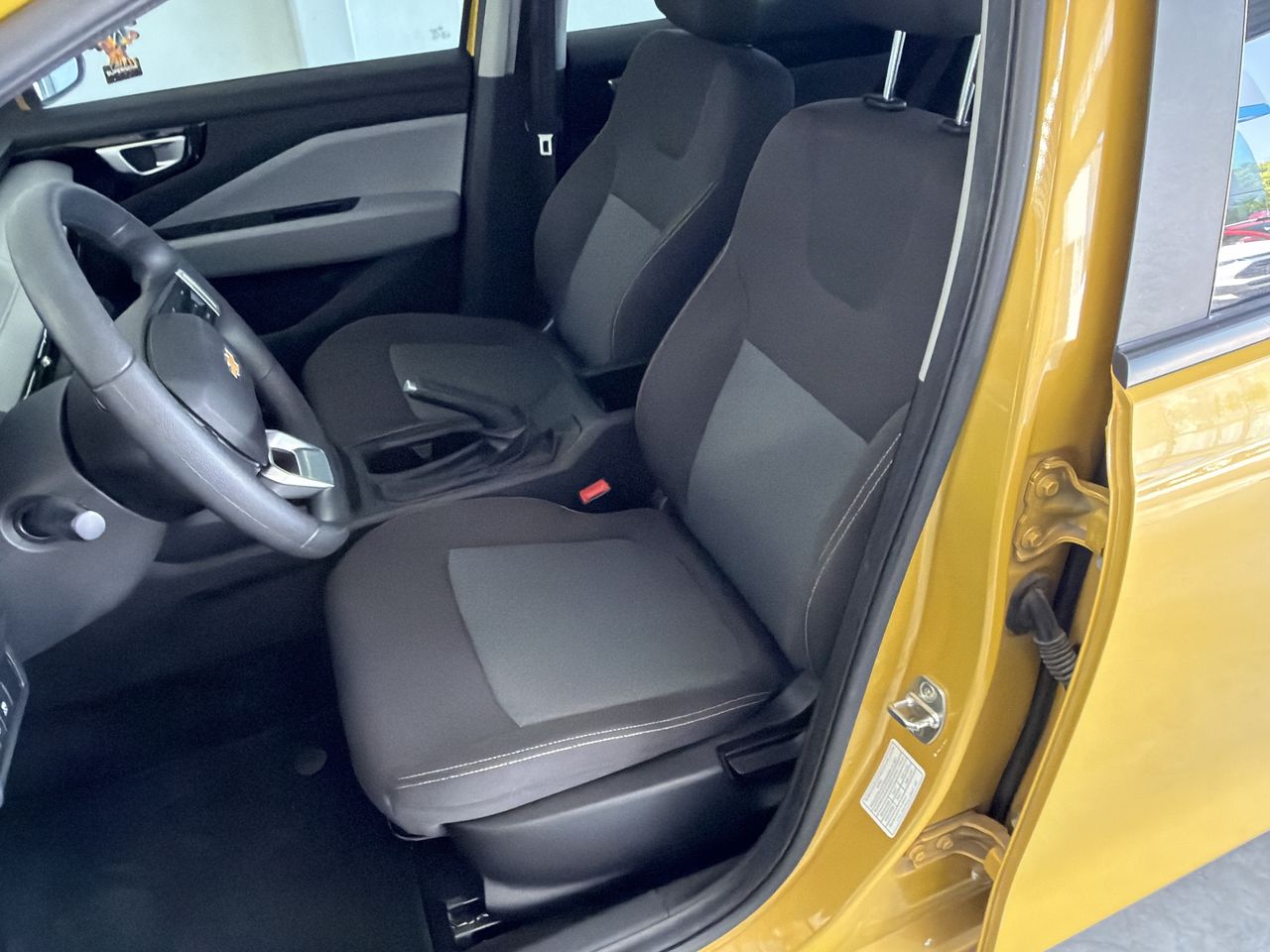 2024 Chevrolet AVEO HB PAQ. B LT AVEO HB PAQ. B LT