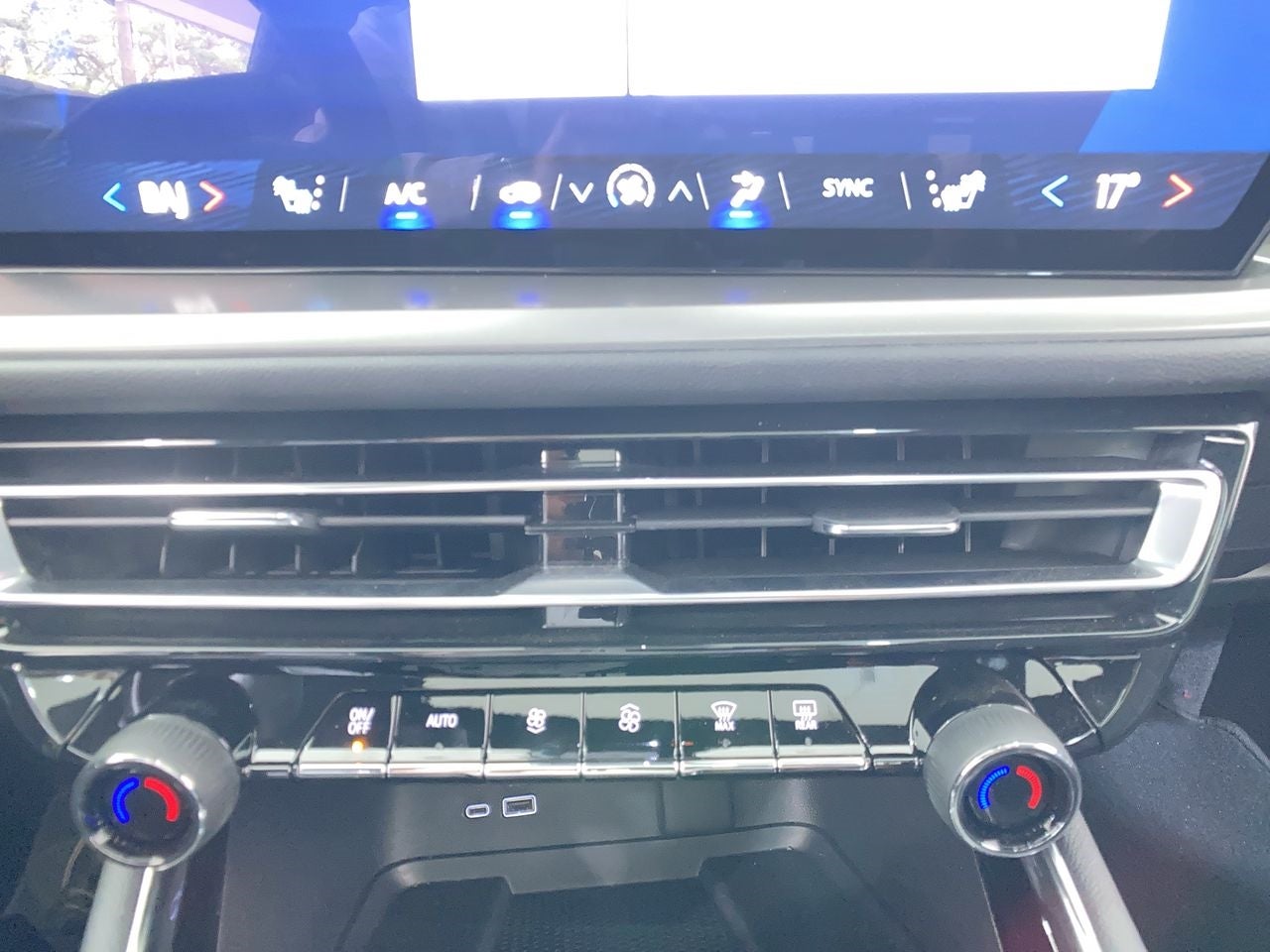 2024 Chevrolet TRAVERSE TRAVERSE 7 PASAJEROS PAQ. B