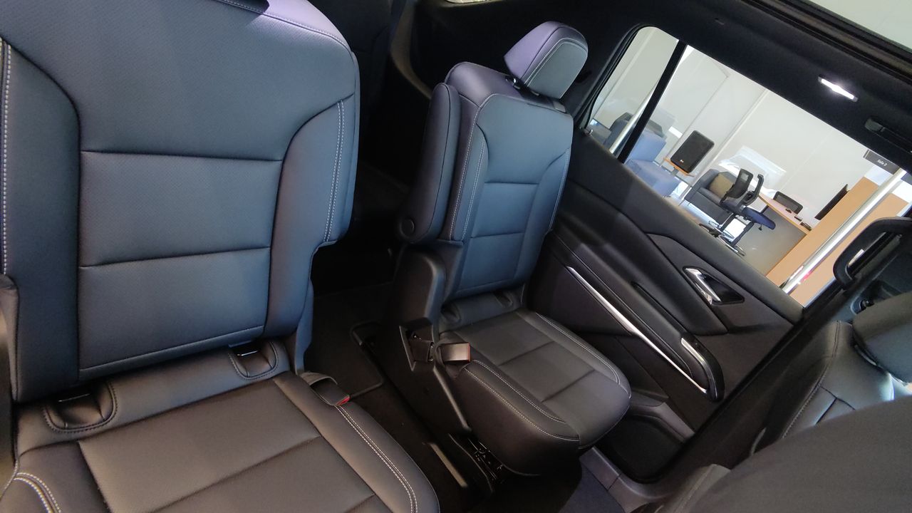 2025 Chevrolet TRAVERSE TRAVERSE 7 PASAJEROS PAQ. B