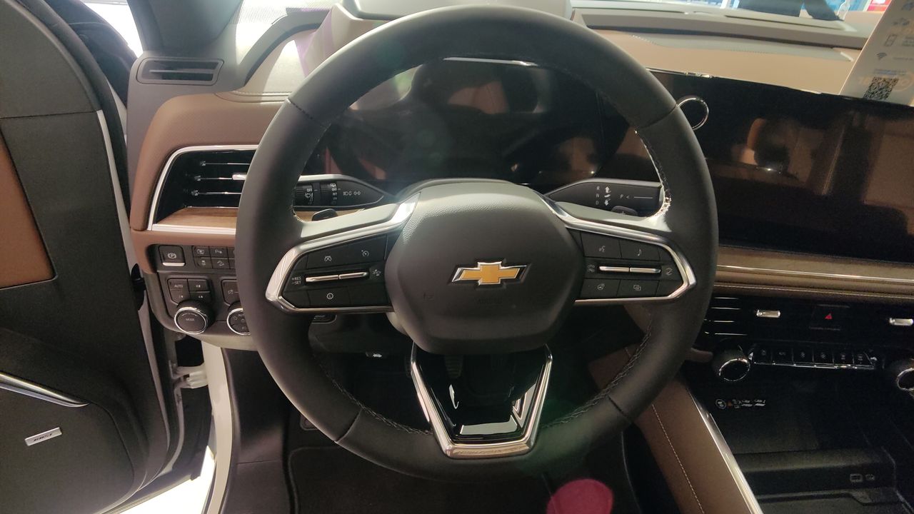 2025 Chevrolet SUBURBAN SUBURBAN HIGH COUNTRY PAQ. G