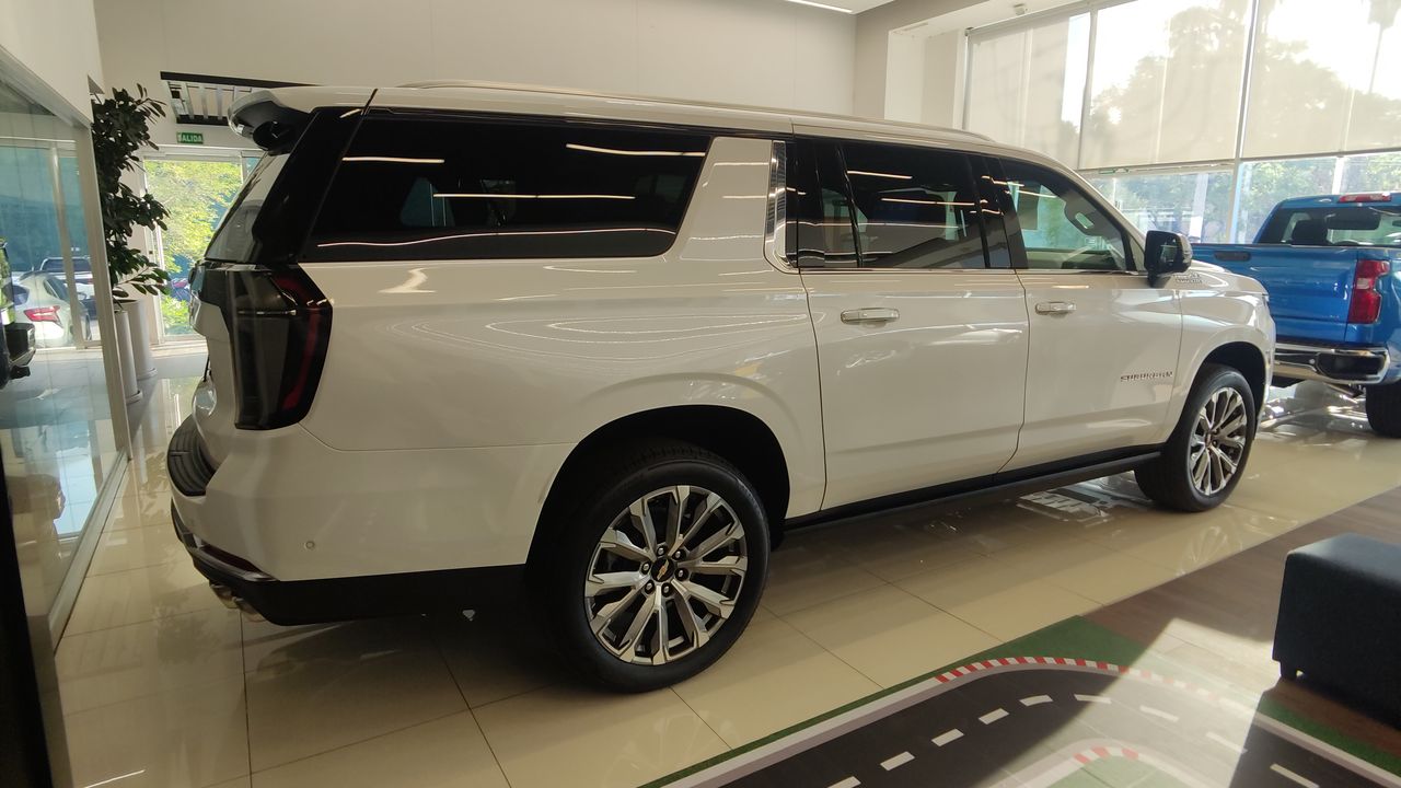 2025 Chevrolet SUBURBAN SUBURBAN HIGH COUNTRY PAQ. G