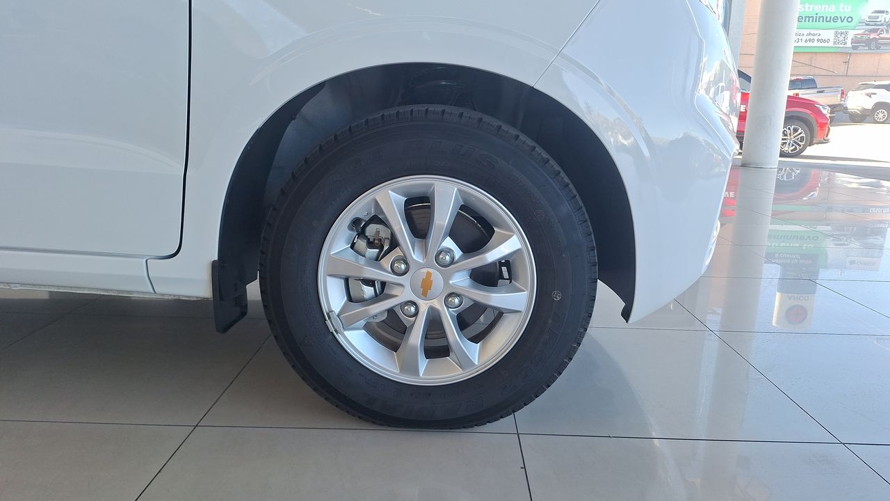 2026 Chevrolet TORNADO TORNADO VAN CARGO LS PAQ. B