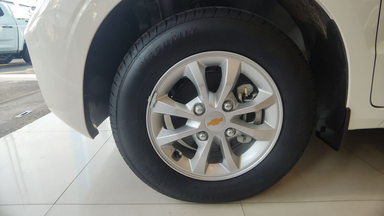 2026 Chevrolet TORNADO TORNADO VAN CARGO LS PAQ. B