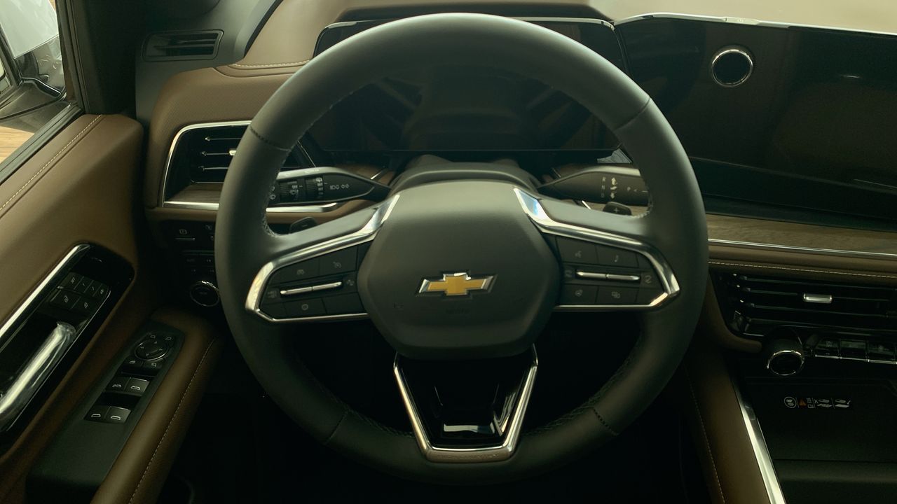 2025 Chevrolet SUBURBAN SUBURBAN HIGH COUNTRY PAQ. G