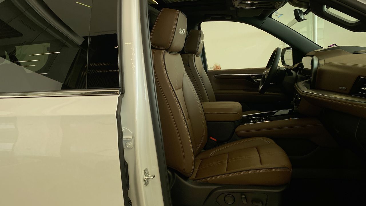 2025 Chevrolet SUBURBAN SUBURBAN HIGH COUNTRY PAQ. G