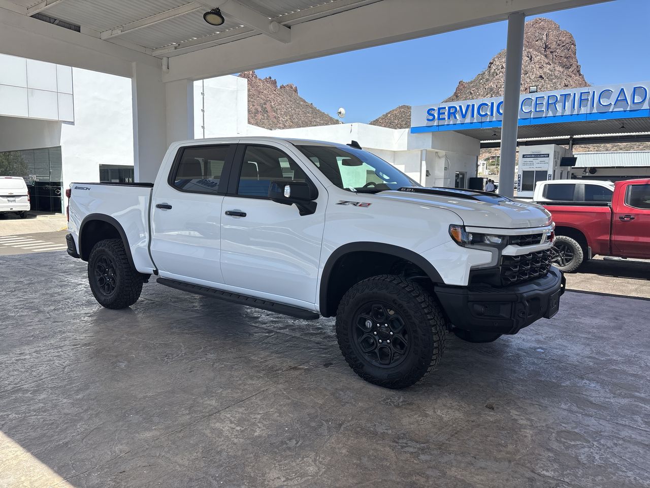 2026 Chevrolet CHEYENNE CHEYENNE 4X4 ZR2 BISON TODO TERRENO PAQ. R