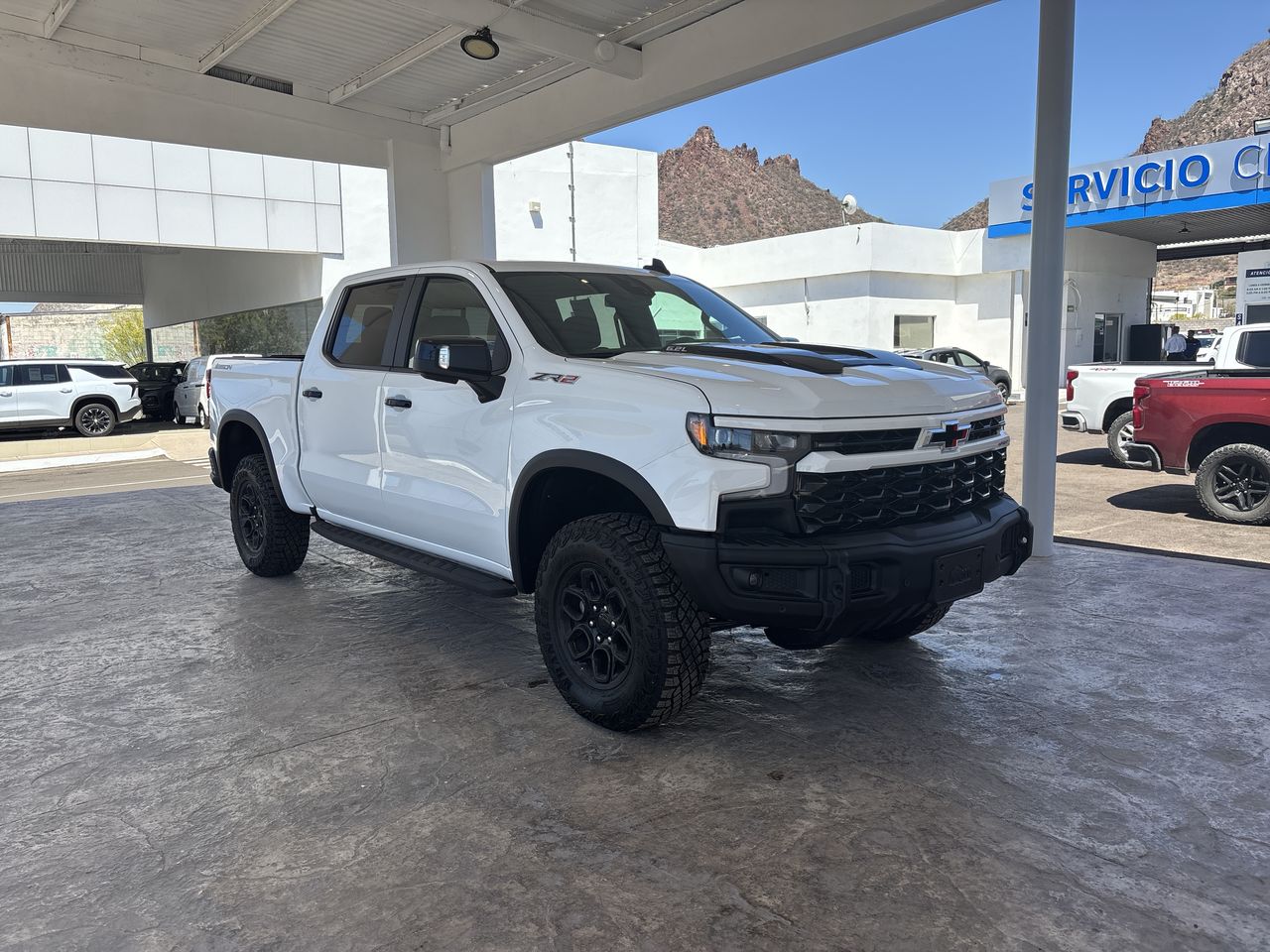 2026 Chevrolet CHEYENNE CHEYENNE 4X4 ZR2 BISON TODO TERRENO PAQ. R