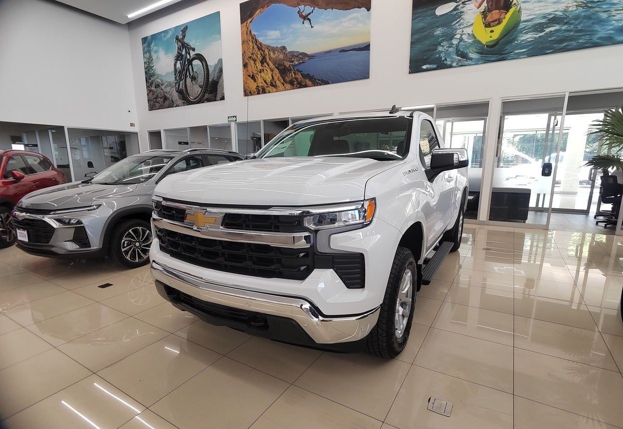 2026 Chevrolet CHEYENNE CHEYENNE CABINA REGULAR 4X4 LT PAQ. H