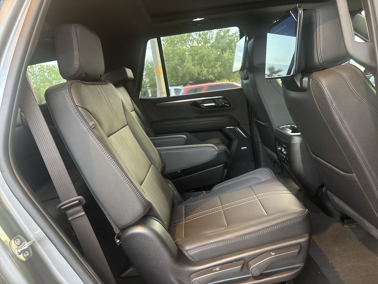 2026 Chevrolet TAHOE TAHOE HIGH COUNTRY PAQ. G