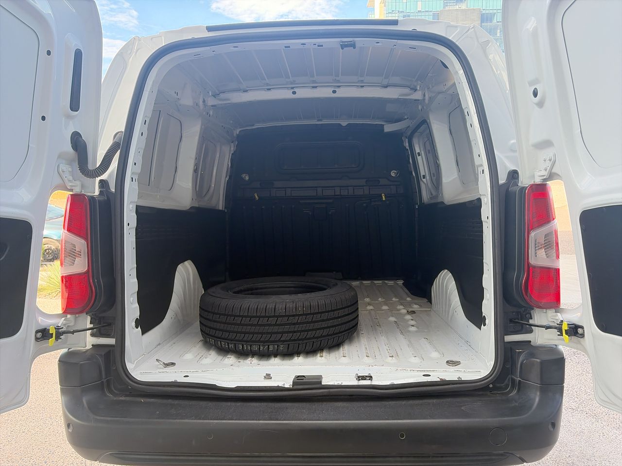 2025 PEUGEOT PARTNER MAXI PACK 5P 1.2 PURETEC PARTNER MAXI PACK 5P 1.2 PURETEC