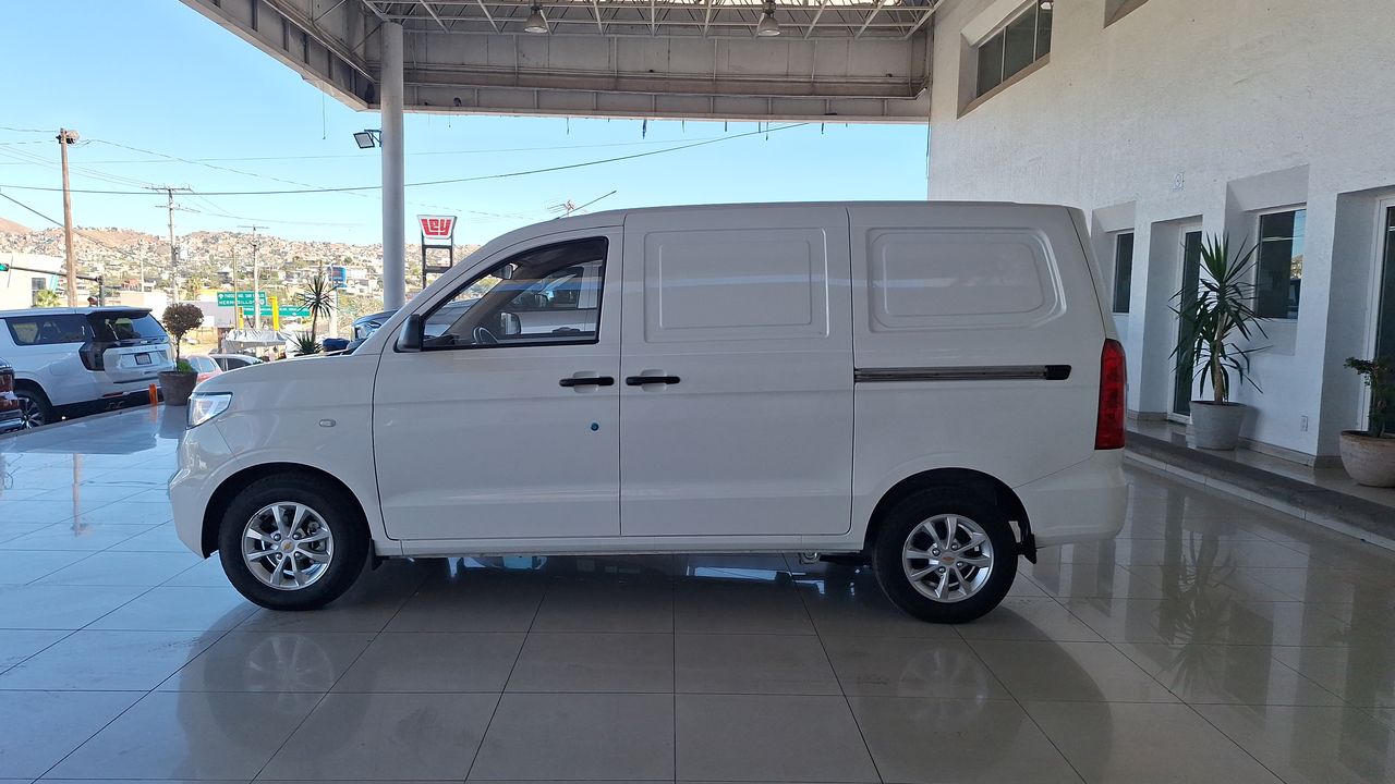 2026 Chevrolet TORNADO TORNADO VAN CARGO LS PAQ. B