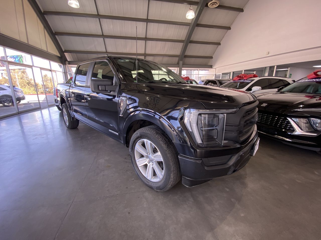 2022 Ford F150 XL 4X2 CREW CAB F150 XL 4X2 CREW CAB