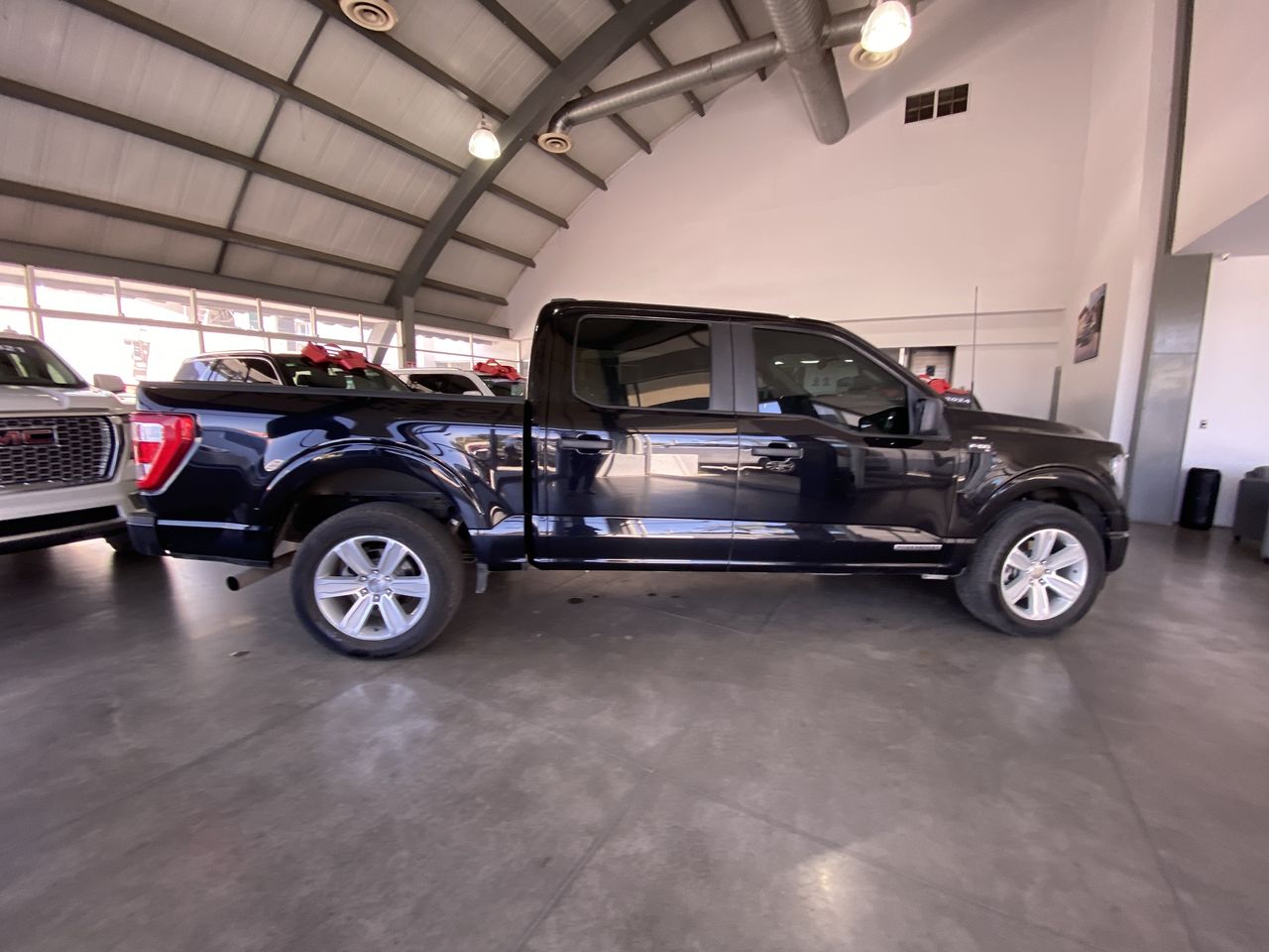 2022 Ford F150 XL 4X2 CREW CAB F150 XL 4X2 CREW CAB