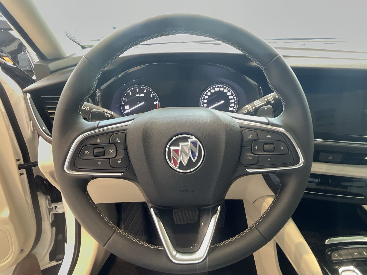 2023 Buick ENVISION ENVISION AVENIR PAQ. U