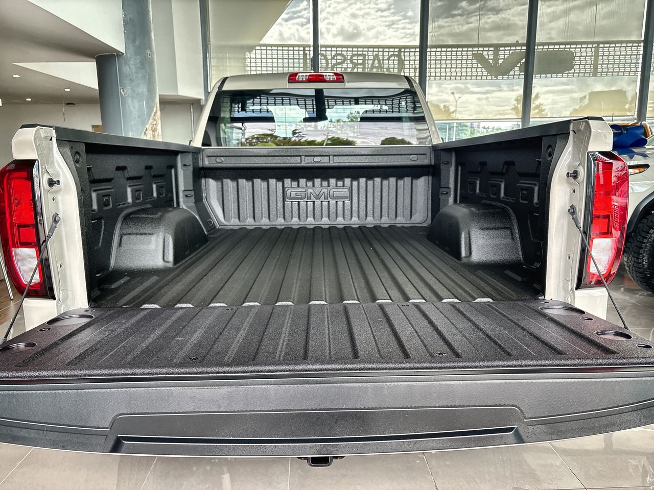 2026 GMC SIERRA REGULAR 4X4 SIERRA REGULAR CAB PAQ. F