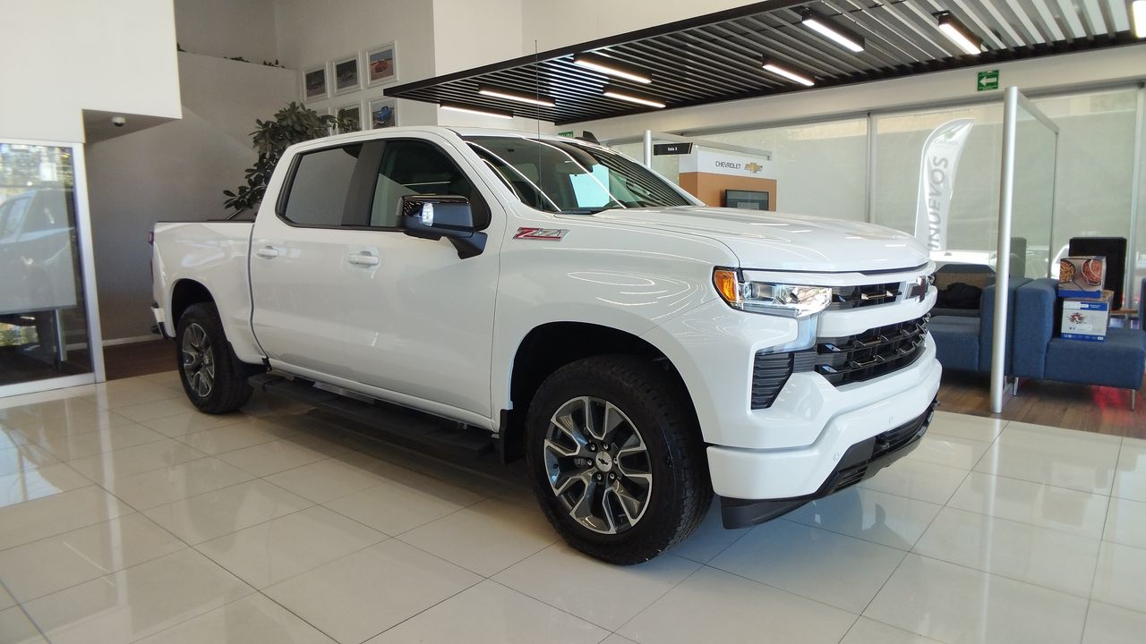 2026 Chevrolet CHEYENNE CHEYENNE CREW CAB 4X4 RST  PAQ. B